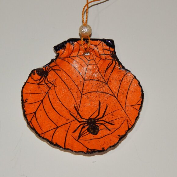 4 Halloween Spider Web Scallop Shell Decoupage Ornaments - PERSONALIZE!!! - Picture 6 of 6